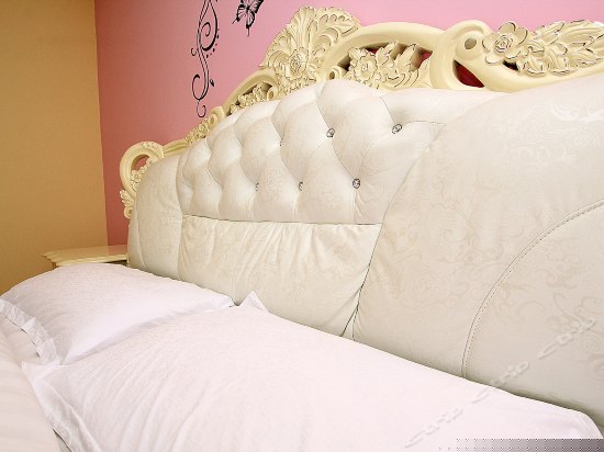 阳台观景欧式大床房