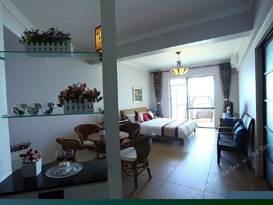 电脑豪华海景大床房