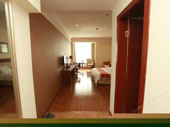 商务大床间(内宾)