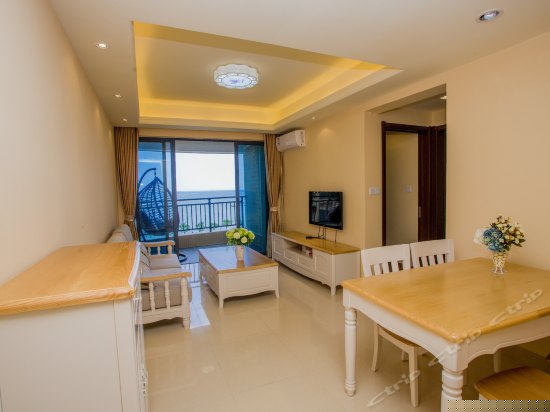 水蓝天高级园景两房两床套房