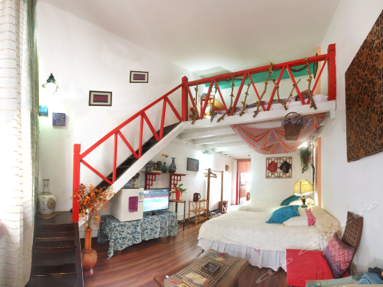 4人小阁楼（家庭式）