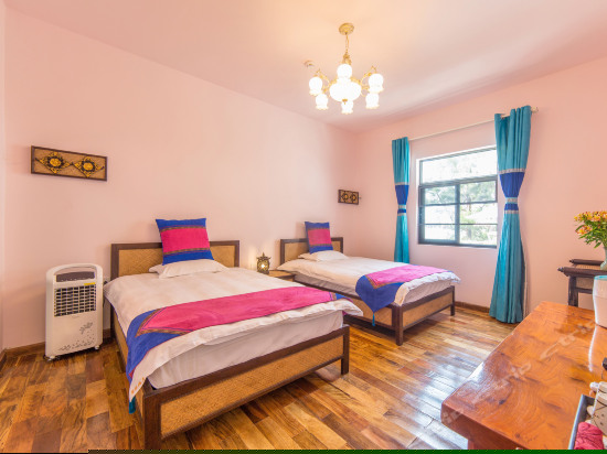 尘外园景标准房