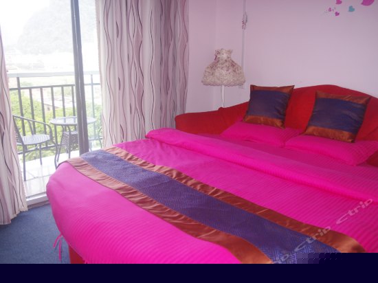 赏景豪华圆床房