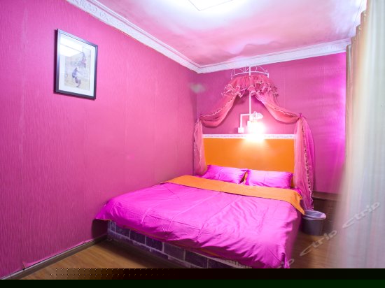 一楼温馨大床房