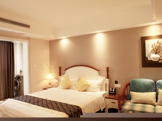 豪华商务大床房