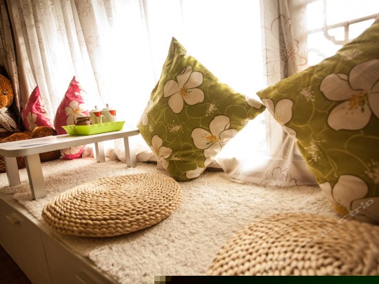 豪华阳光大床房