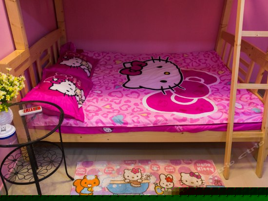 Hello Kitty 亲子房
