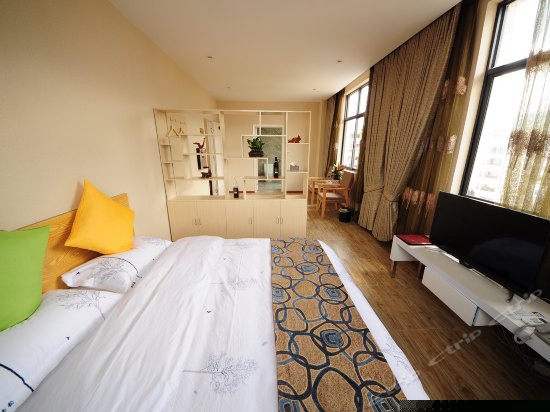 依月纱幔海景房