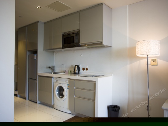 豪华双人大床房