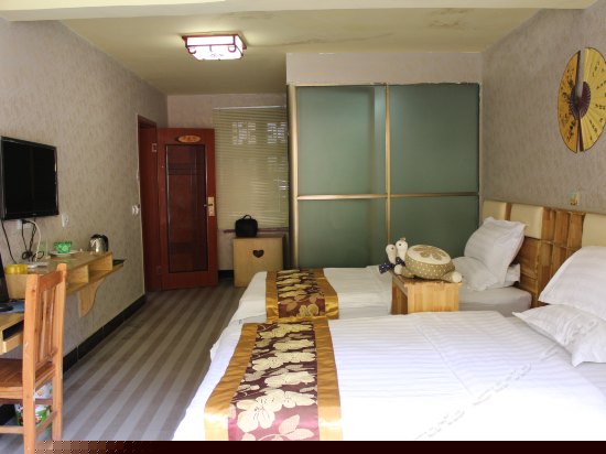 临江大阳台韩式观景房（听涛阁）