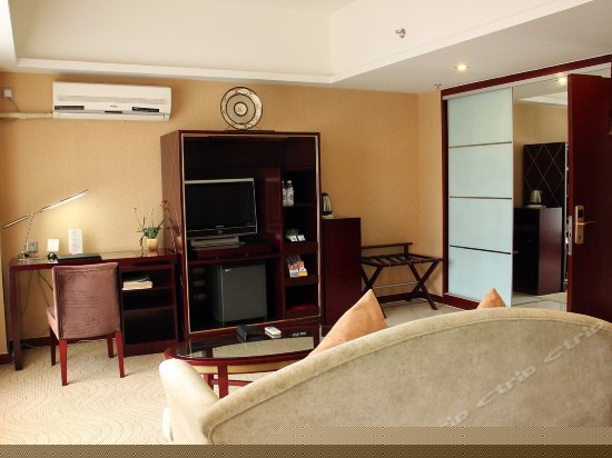 豪华商务大床间