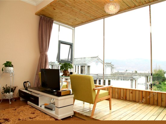 深蓝海景日出房