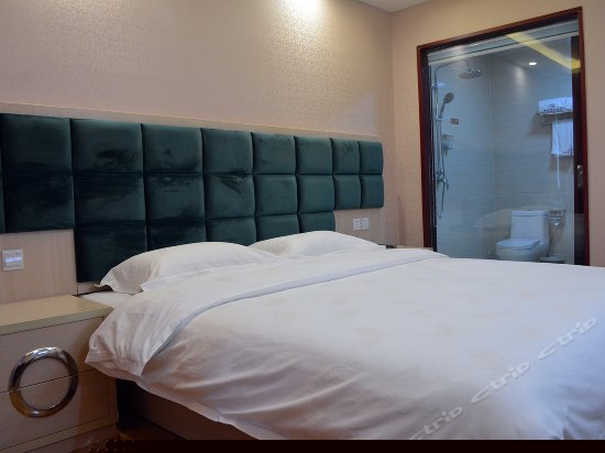 标准大床房(无窗)