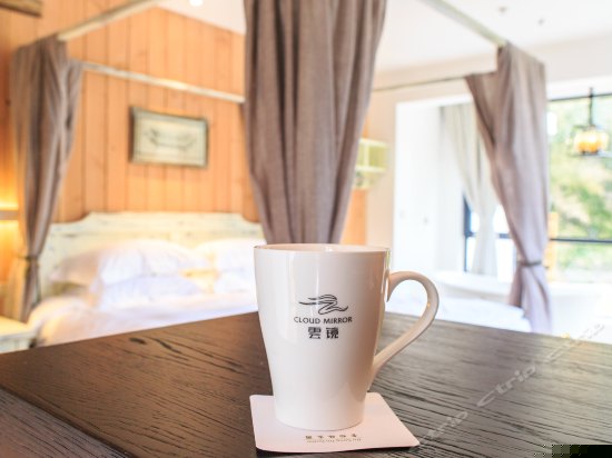 云间楼豪华情侣房