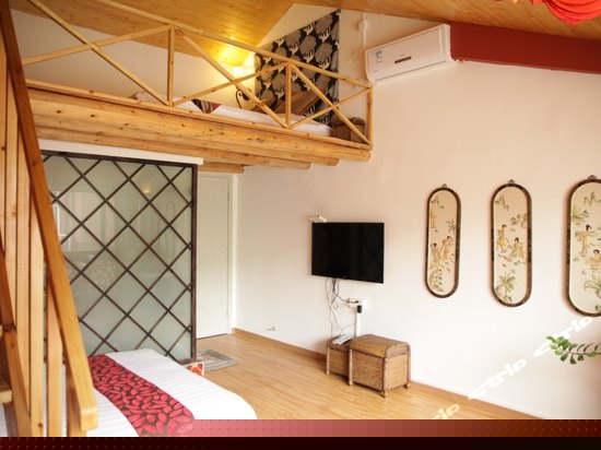 204（阁楼式套房）