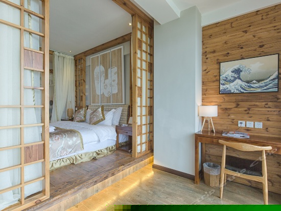 精品海景特色大床房