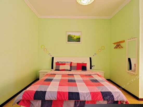 江景情侣大床房