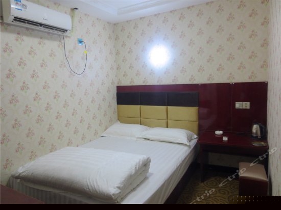 普通大床房(无窗)