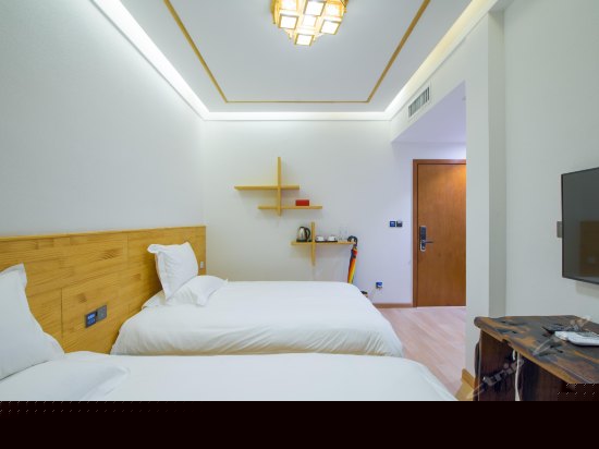 榻榻米侧海景标准房