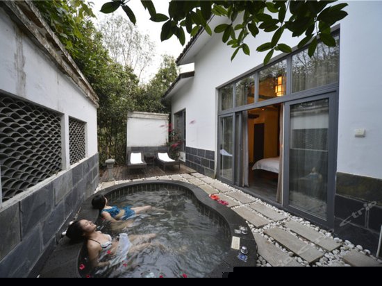 明月阁农家别苑