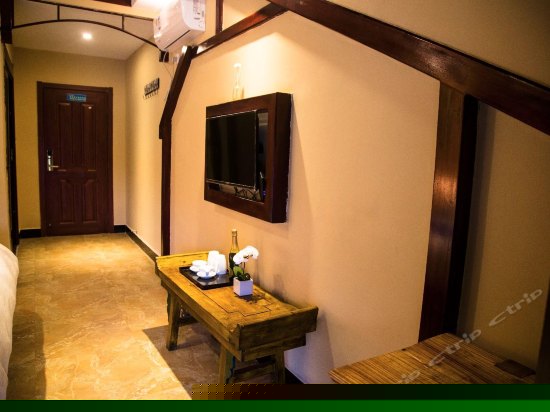 特色江景大床房