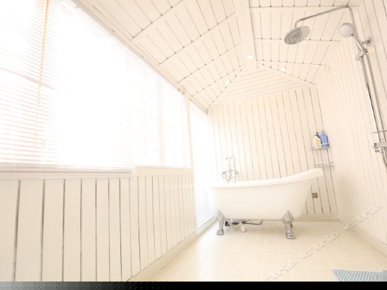 阳台复式家庭房