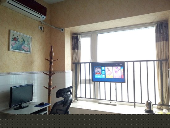 电脑大床间(内宾）