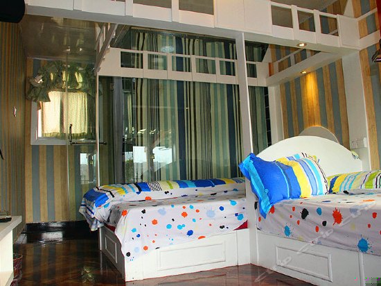 梦幻城堡（临江标间）