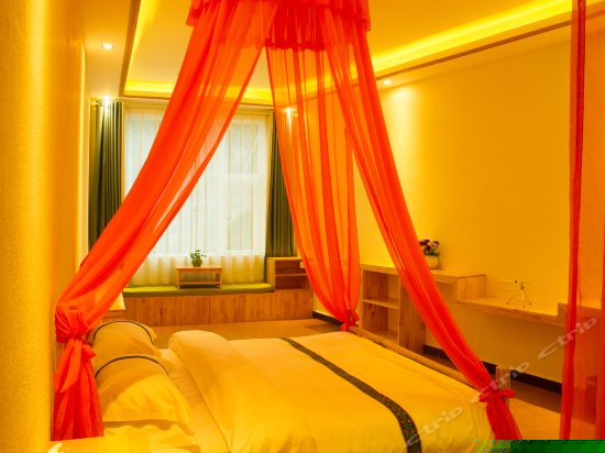 阳光舒适大床房