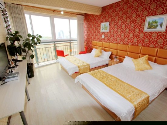 海景家庭四人间