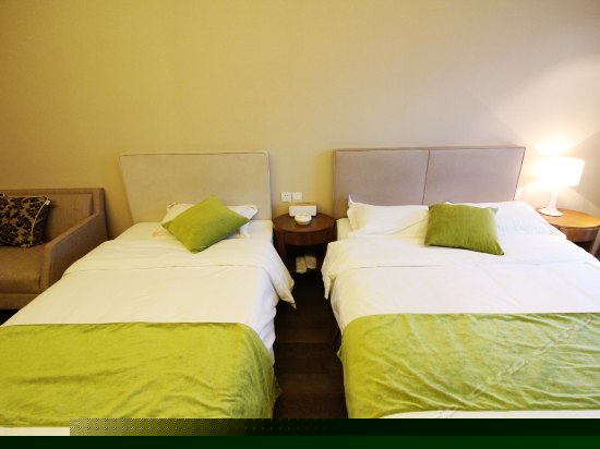 温馨城景家庭房