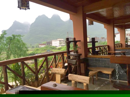 家庭双圆床套房