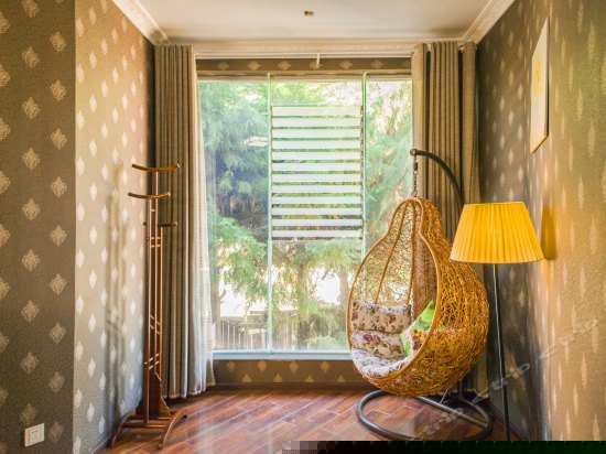 初见温馨家庭房