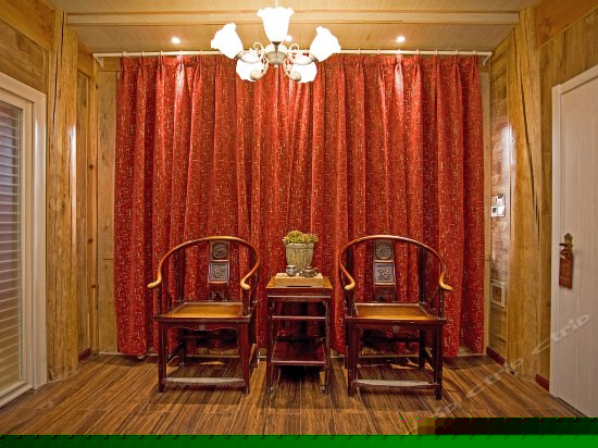 闲情逸致家庭房