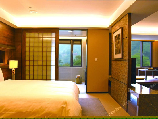 豪华温泉套房-酒店区