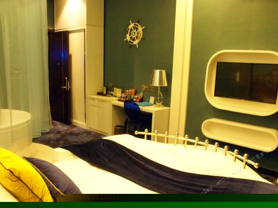 浪漫主题房(无窗)