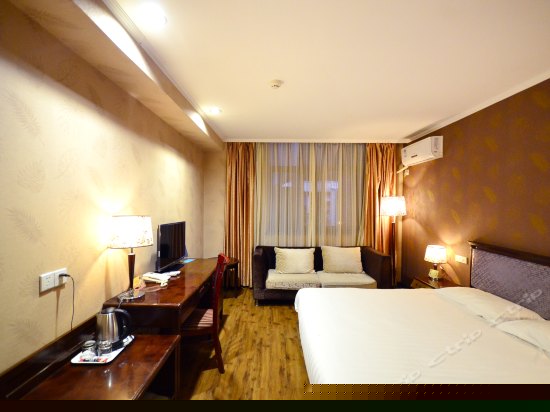 商务大床房