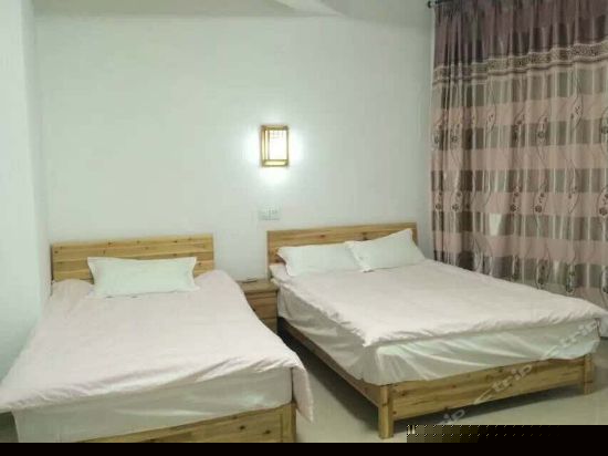 雅苑店标准双床房