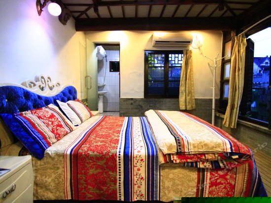 清风亭两面环河独栋庭院观景