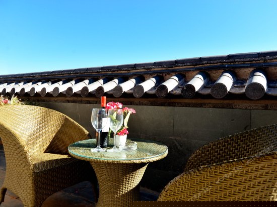 前院豪华阳台休闲观景房