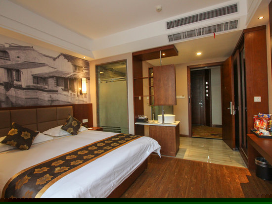 高级大床房