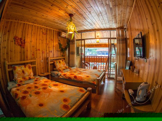 临江大阳台观景房（原始部落）