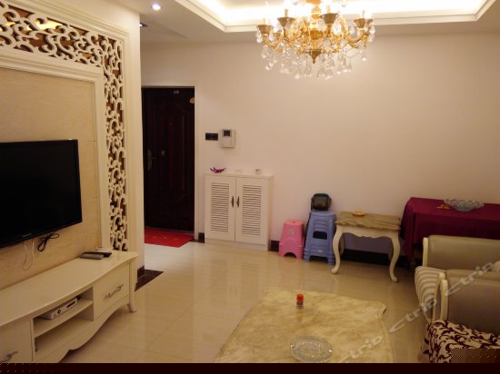 豪华园景两室一厅