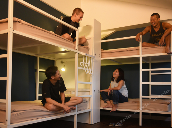 宿舍六人间（床位房）