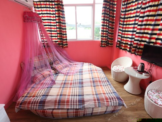 英伦大圆床主题房