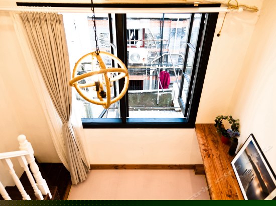 Loft复式庭院阳台双人间