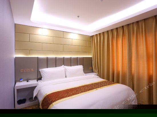 高级大床房