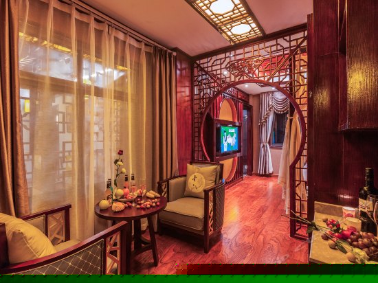 豪华贰号大床房