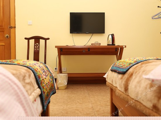 梅—温馨家庭亲子房