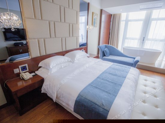 景观豪华大床房